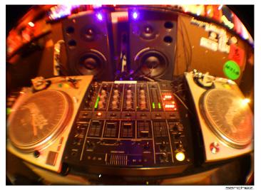 Professional DJ's / Disc Jockey for Hire